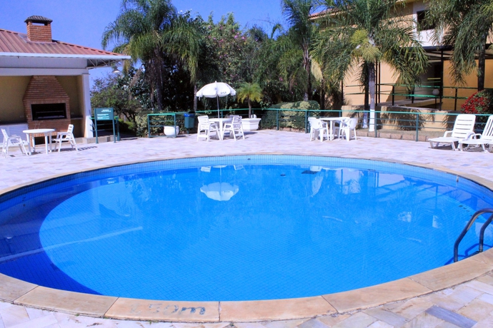 Imagen de la piscina del Hotel Golden Park Campinas Viracopos. Foto 16