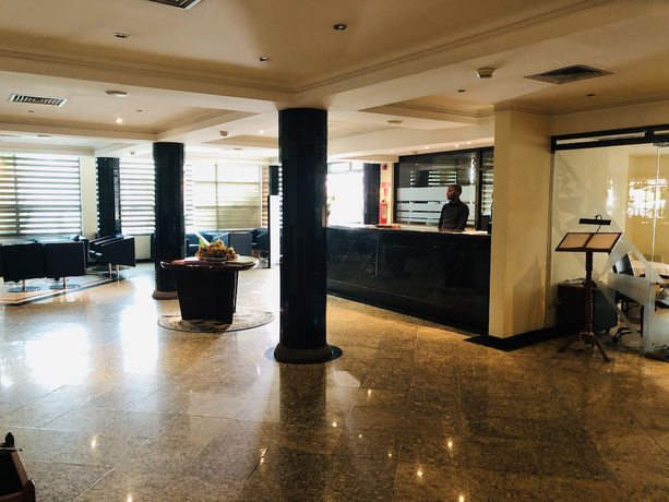 Imagen de los interiores del Hotel Golden Park. Foto 6