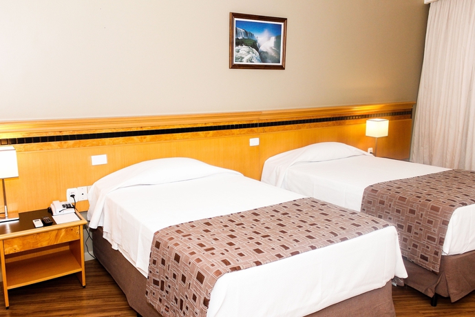 Imagen de la habitación del Hotel Golden Park Internacional Foz and Conven&ccedil;&otilde;es. Foto 16