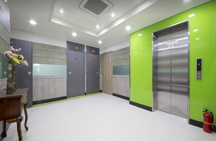Imagen de los interiores del Hotel Golden Park, Jeju. Foto 13