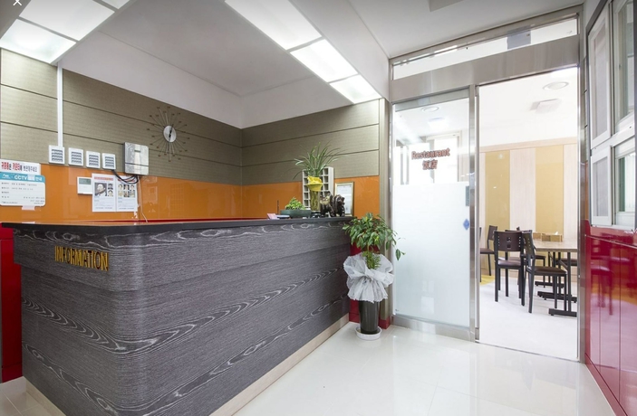 Imagen de los interiores del Hotel Golden Park, Jeju. Foto 15