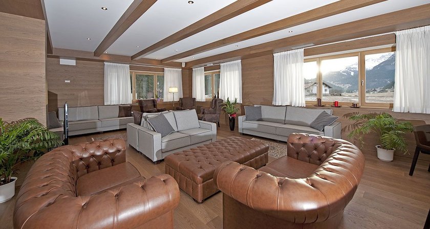 Imagen de los interiores del Hotel Golden Park Resort. Foto 18