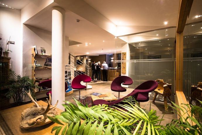 Imagen de los interiores del Hotel Golden Park Resort. Foto 20