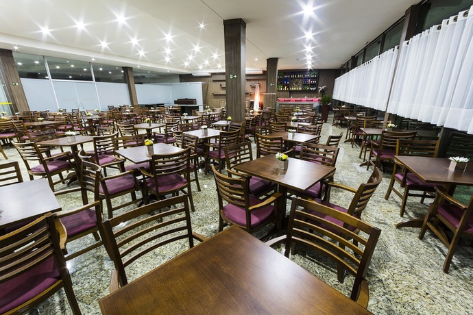 Imagen del bar/restaurante del Hotel Golden Park Sorocaba and Conven&ccedil;&otilde;es. Foto 3
