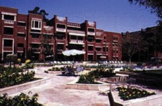 Imagen general del Hotel Golden Parkk. Foto 1