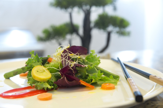 Imagen del bar/restaurante del Hotel Golden Parnassus Resort & Spa. Foto 6