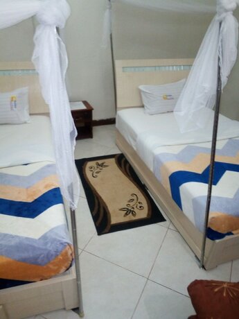 Imagen de la habitación del Hotel Golden Peace. Foto 13