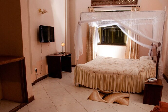 Imagen de la habitación del Hotel Golden Peace. Foto 19