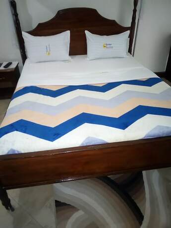 Imagen de la habitación del Hotel Golden Peace. Foto 20