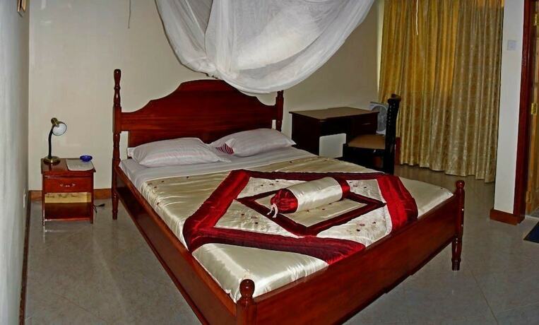 Imagen de la habitación del Hotel Golden Peace. Foto 23