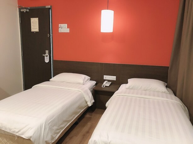 Imagen general del Hotel Golden Peak Inn. Foto 12