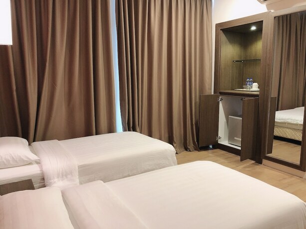 Imagen general del Hotel Golden Peak Inn. Foto 15