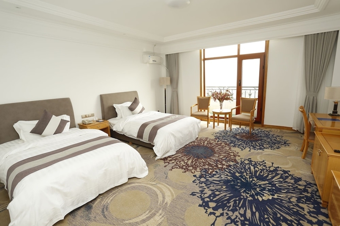Imagen de la habitación del Hotel Golden Pebble International Convention Centre and Resort. Foto 10