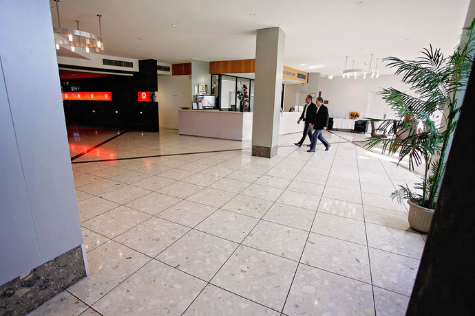 Imagen de los interiores del Hotel Golden Pebble, Melbourne. Foto 13