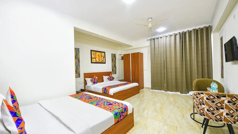 Imagen de la habitación del Hotel Golden Petals. Foto 3
