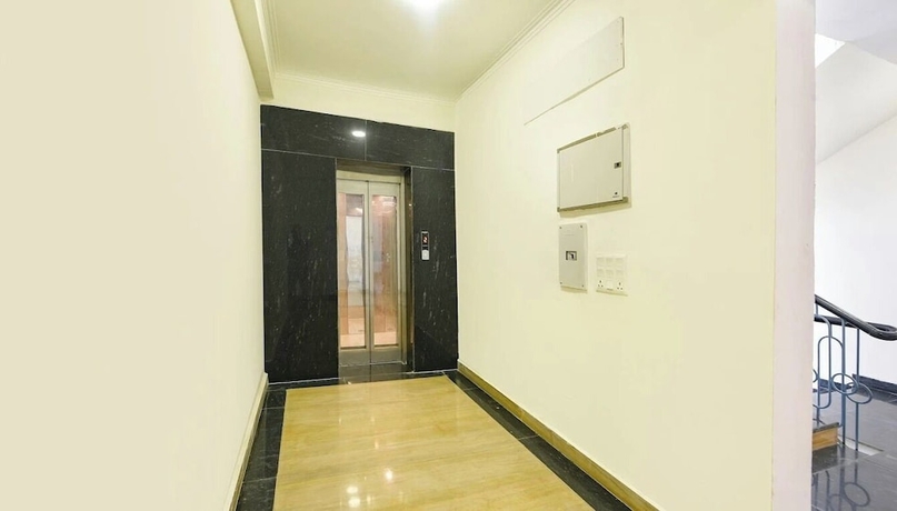 Imagen de los interiores del Hotel Golden Petals. Foto 9