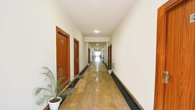 Imagen de los interiores del Hotel Golden Petals. Foto 11