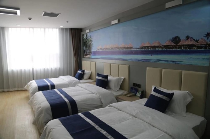 Imagen de la habitación del Hotel Golden Phoenix. Foto 17