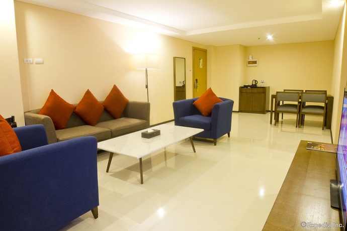 Imagen de los interiores del Hotel Golden Phoenix Manila. Foto 11