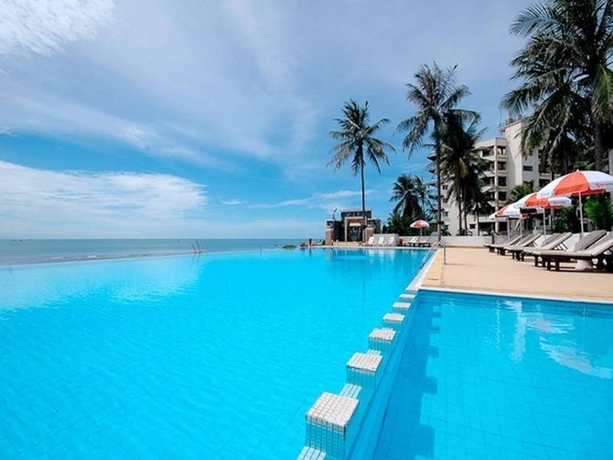 Imagen general del Hotel Golden Pine Beach Resort and Spa. Foto 6