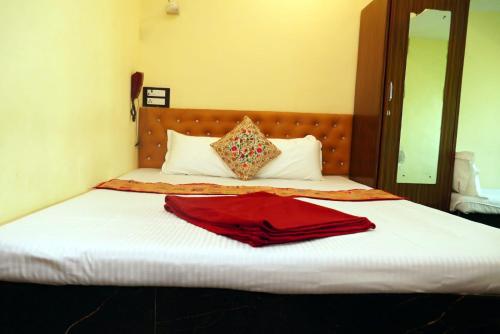 Imagen de la habitación del Hotel Golden Plaza. Foto 16