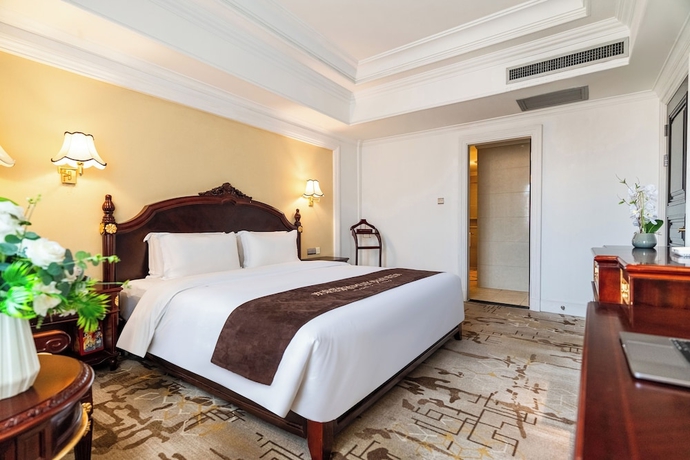 Imagen de la habitación del Hotel Golden Plaza International. Foto 13