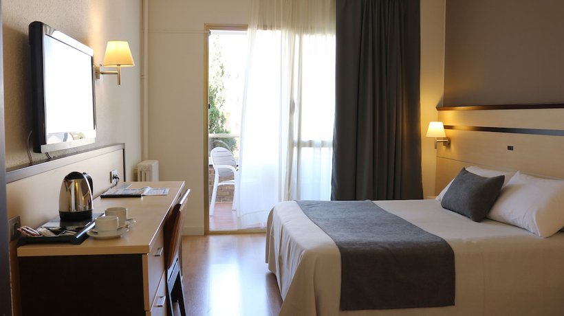 Imagen de la habitación del Hotel Golden Port Salou and Spa. Foto 4