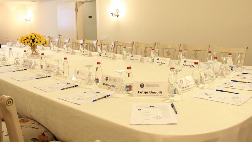 Imagen de los interiores del Hotel Golden, Pristina. Foto 4