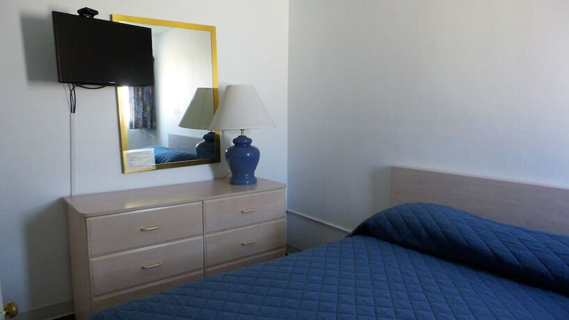 Imagen general del Hotel Golden Rail Motel. Foto 8