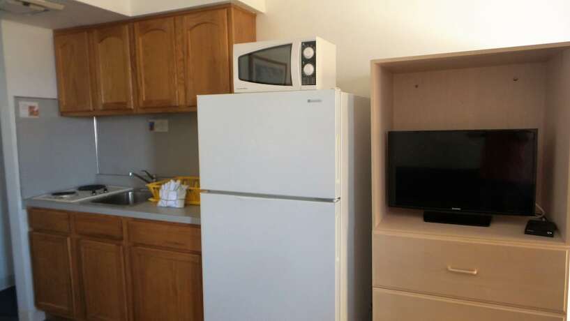 Imagen de la habitación del Hotel Golden Rail Motel. Foto 18