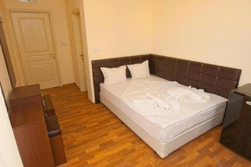 Imagen de la habitación del Hotel Golden Rainbow Beach. Foto 17
