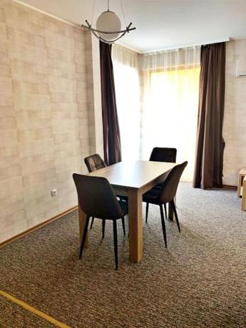 Imagen general del Hotel Golden Rainbow Beach. Foto 11