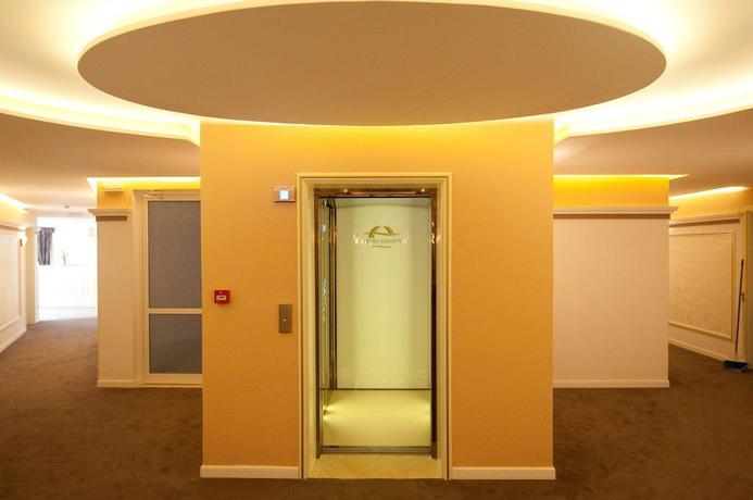 Imagen de los interiores del Hotel Golden Rainbow. Foto 9