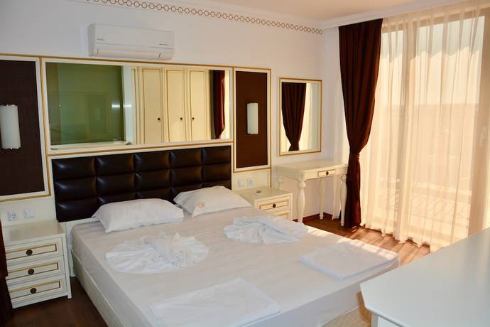 Imagen de la habitación del Hotel Golden Rainbow VIP Residence. Foto 4