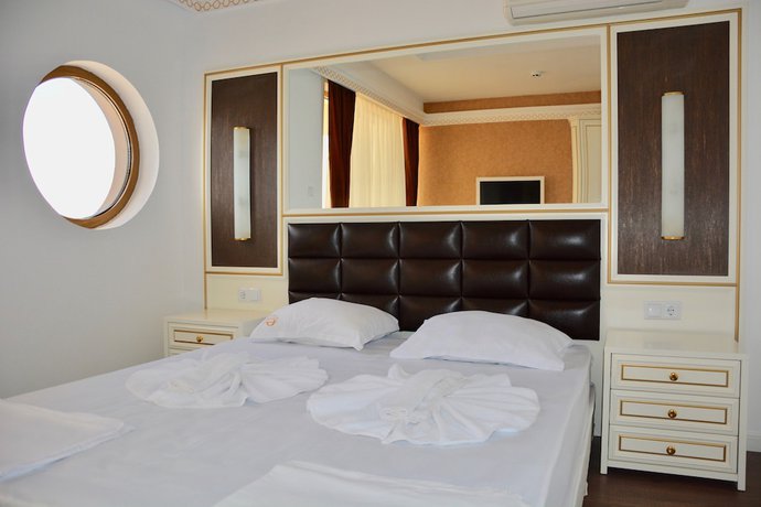 Imagen de la habitación del Hotel Golden Rainbow VIP Residence. Foto 11