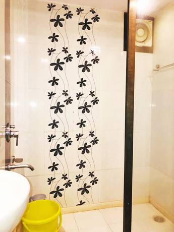 Imagen de la habitación del Hotel Golden Ram Vilas. Foto 8
