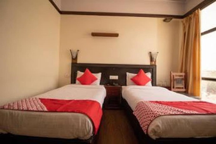 Imagen de la habitación del Hotel Golden Ram Vilas. Foto 12