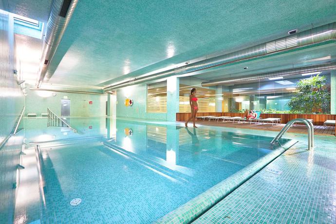 Imagen de los interiores del Hotel Golden Residence. Foto 20