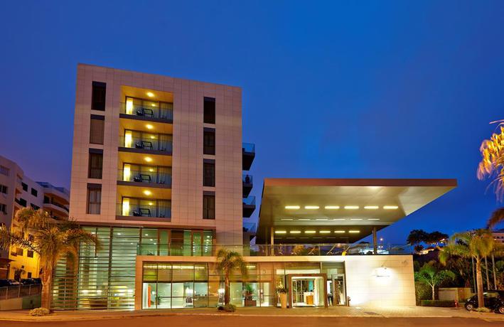 Imagen de los exteriores del Hotel Golden Residence. Foto 11