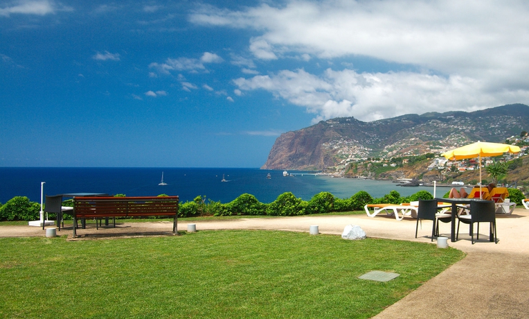 Imagen de los exteriores del Hotel Golden Residence, Funchal. Foto 14