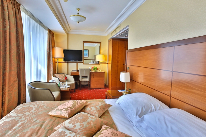 Imagen de la habitación del Hotel Golden Ring, Mosc&uacute;. Foto 9