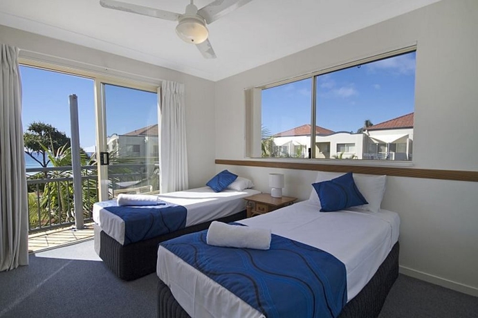 Imagen de la habitación del Hotel Golden Riviera Beach Resort. Foto 5