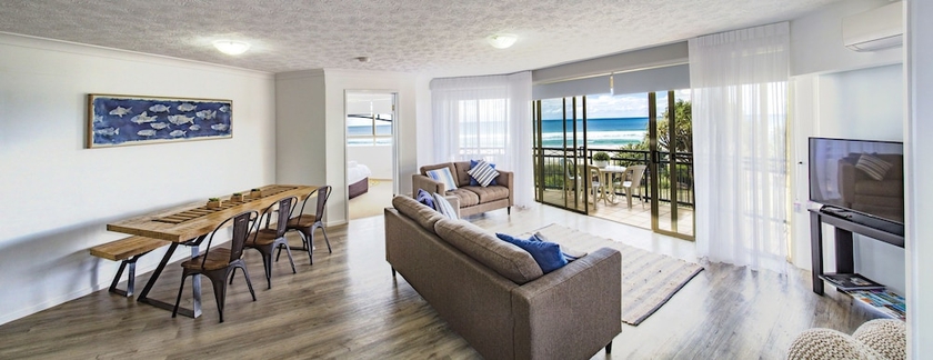 Imagen de la habitación del Hotel Golden Riviera Beach Resort. Foto 6