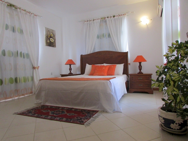 Imagen de la habitación del Hotel Golden Rod Villa. Foto 4