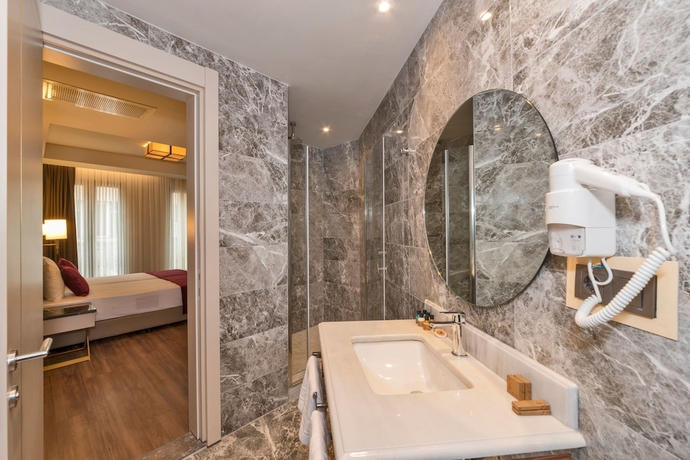 Imagen de la habitación del Hotel Golden Royal and Spa. Foto 11