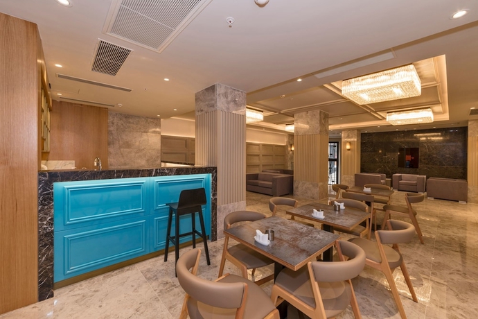 Imagen de los interiores del Hotel Golden Royal and Spa. Foto 16