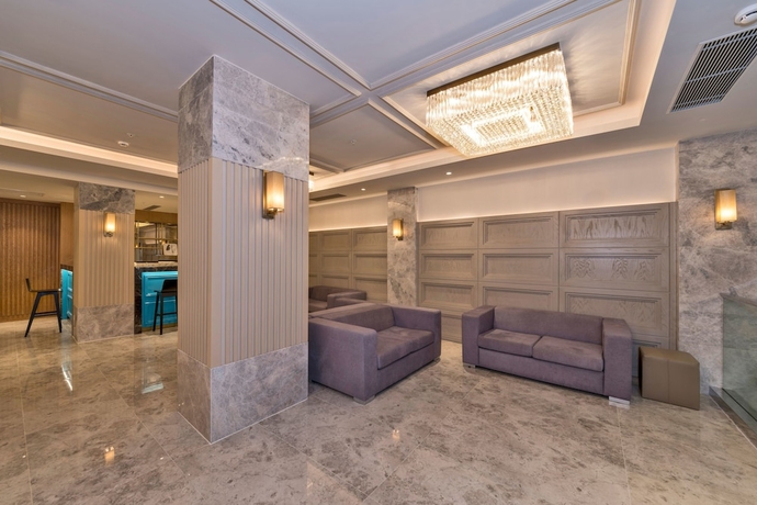 Imagen de los interiores del Hotel Golden Royal and Spa. Foto 19