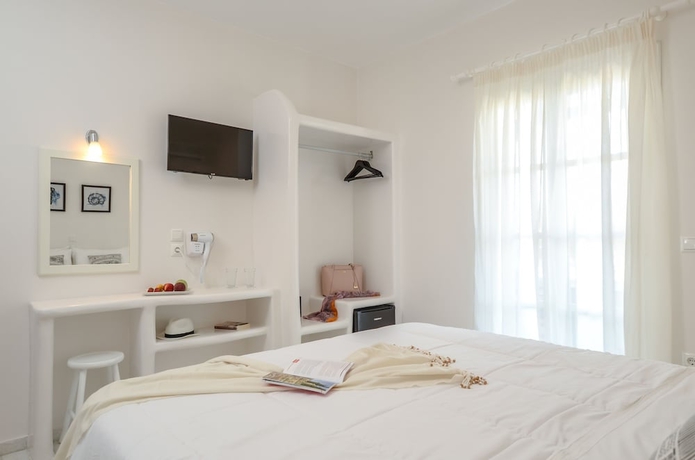 Imagen de la habitación del Hotel Golden Sand Naxos. Foto 9