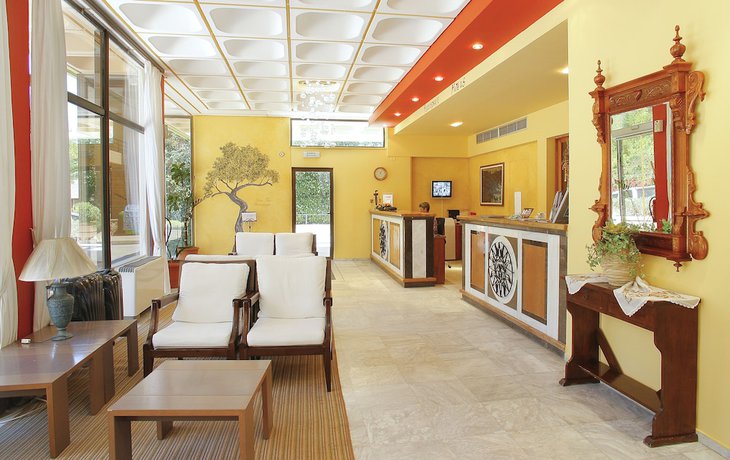 Imagen de los interiores del Hotel Golden Sand, Plaka. Foto 16