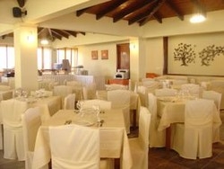 Imagen del bar/restaurante del Hotel Golden Sands, Aghios Georgios (Sur). Foto 1